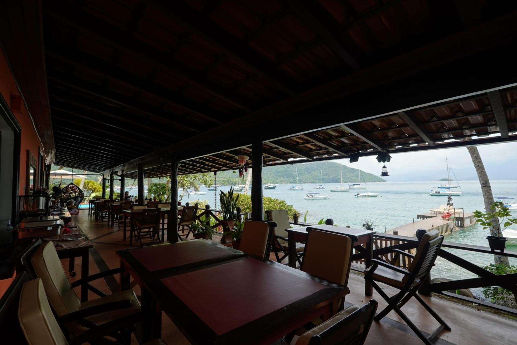Casa Da Ilha & Spa Vila do Abraao Bagian luar foto