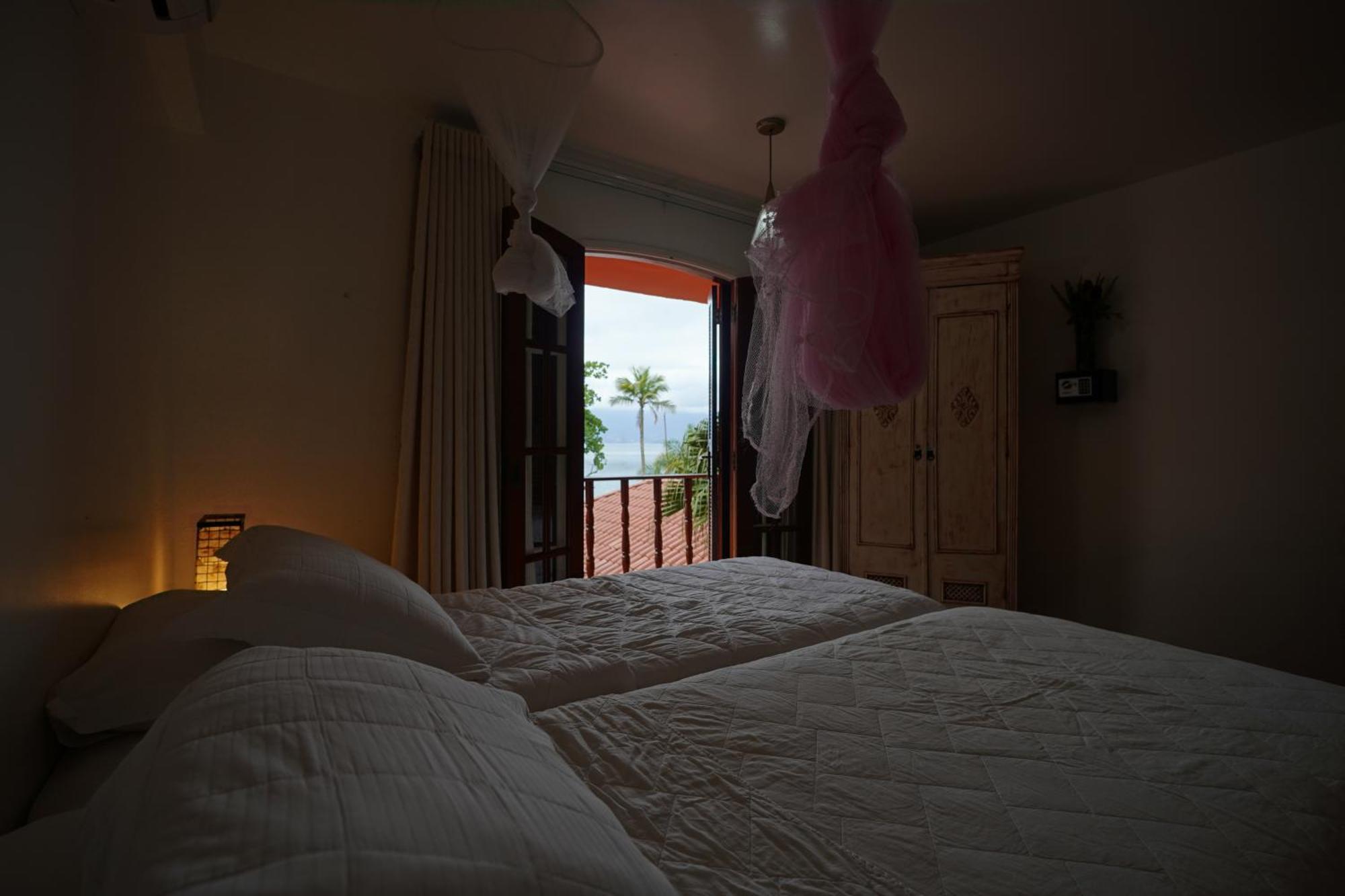 Casa Da Ilha & Spa Vila do Abraao Bagian luar foto